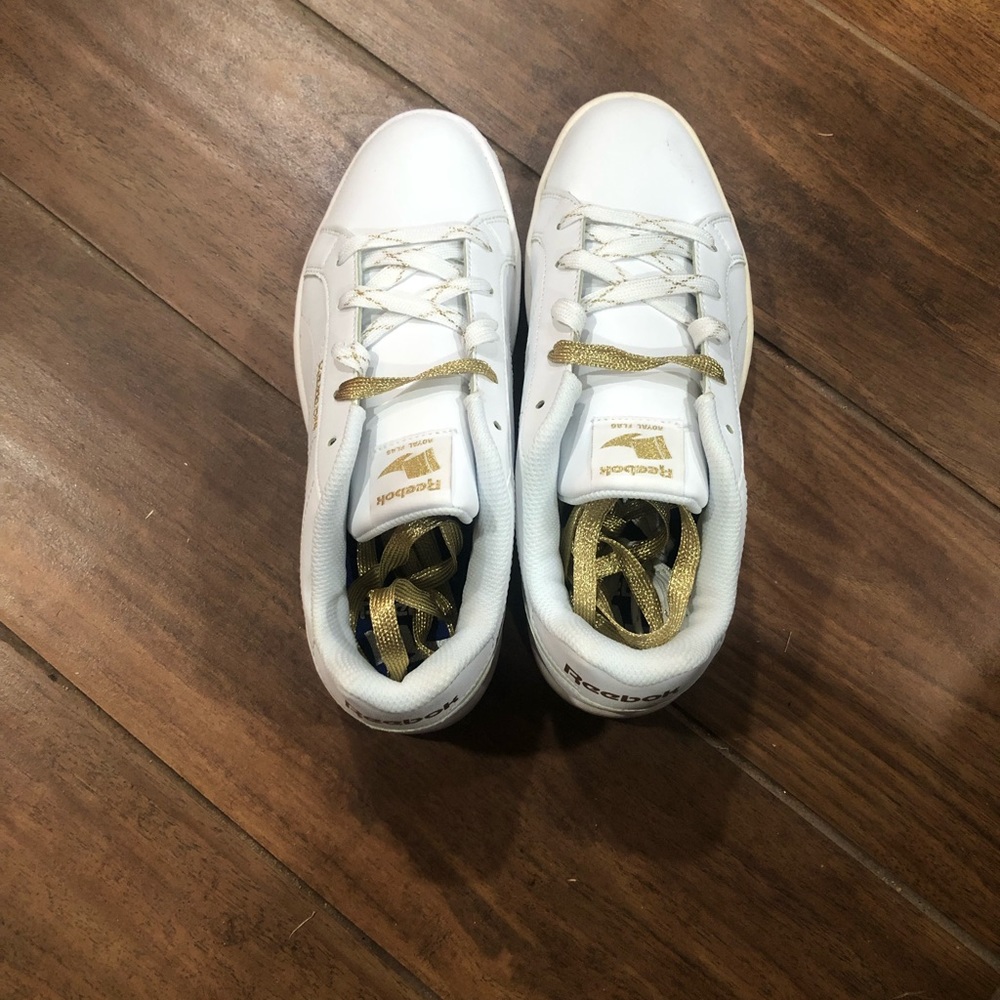 Tennis Shoes